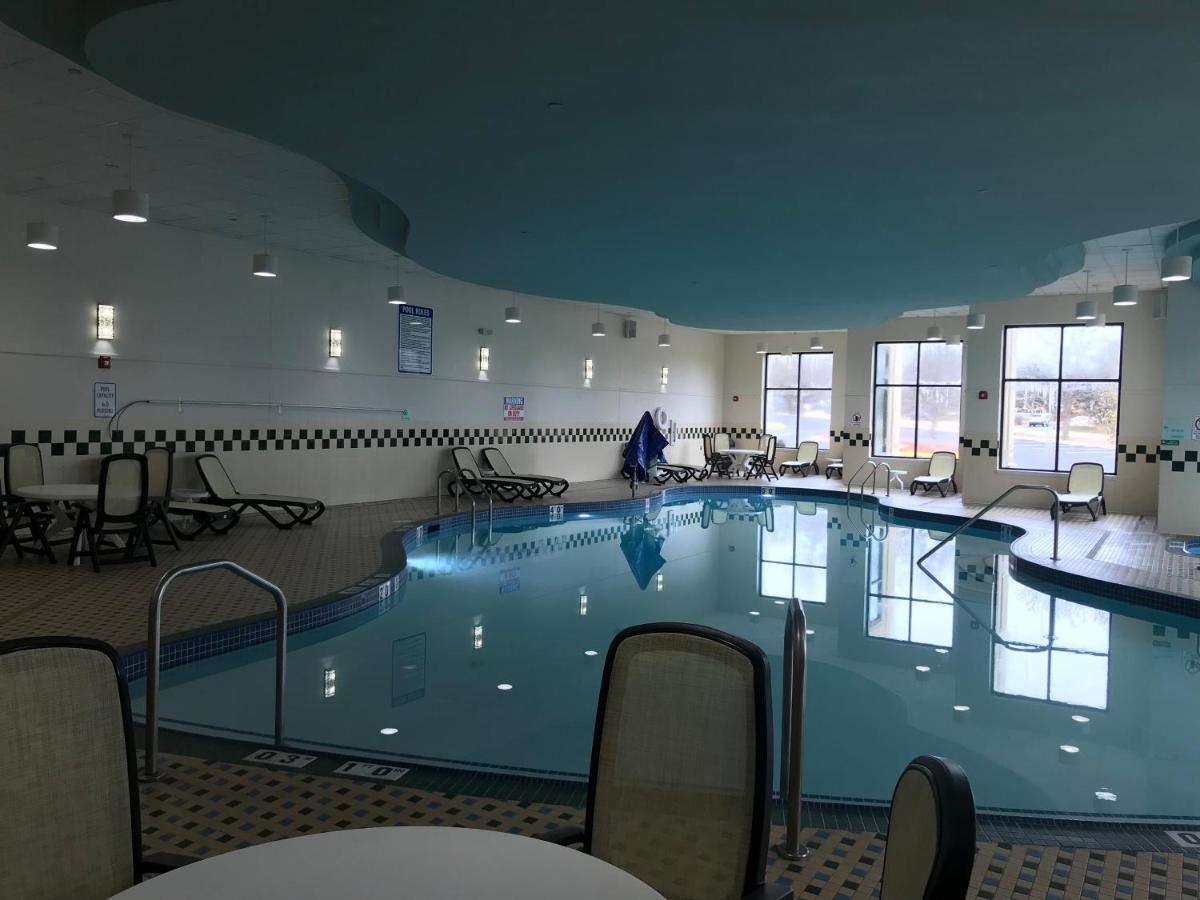 Holiday Inn Hotel & Suites Chicago Northwest - Elgin By Ihg מראה חיצוני תמונה